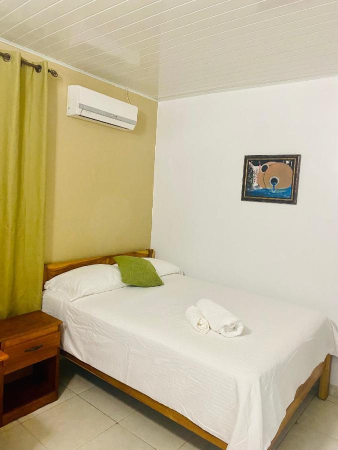 Hotel Ana Mary サンティアゴ エクステリア 写真